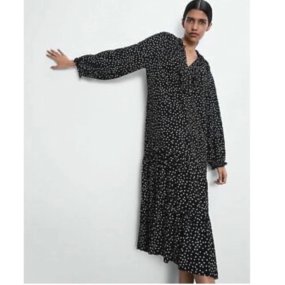 Polka Dot Tiered Midi Dress Black White Ruffle V-Neck Parisian‎ Chic Boho Size M